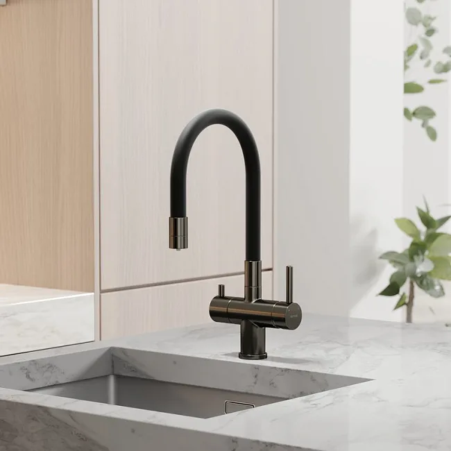 Смеситель для кухни Sancos Lucia SC4004GG с гибким изливом, вороненая сталь Sancos — Оригинал