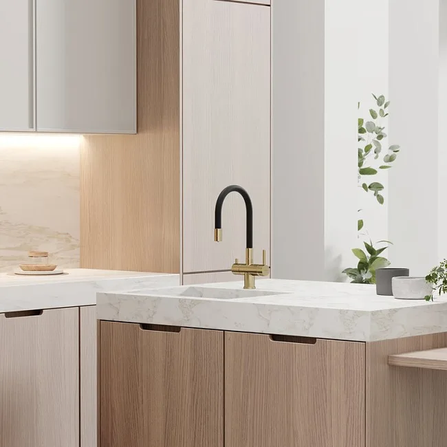 Смеситель для кухни Sancos Lucia SC4004BG с гибким изливом, брашированное золото Sancos — Оригинал