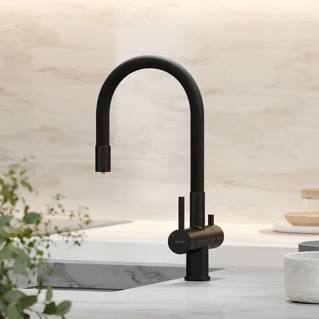 Смеситель для кухни Sancos Lucia SC4004MB с гибким изливом, черный матовый Sancos — Оригинал